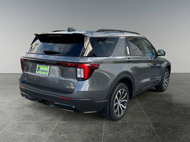 Photo of 2025 Carbonized Gray Metallic Ford Explorer