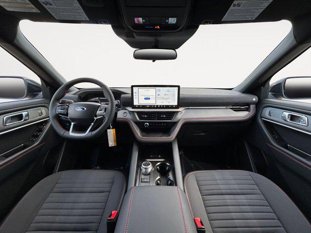 Photo of 2025 Carbonized Gray Metallic Ford Explorer