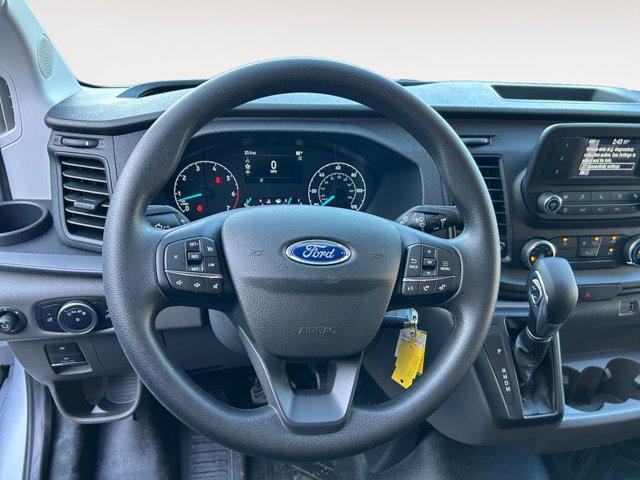 Photo of 2025 Oxford White Ford Transit-250