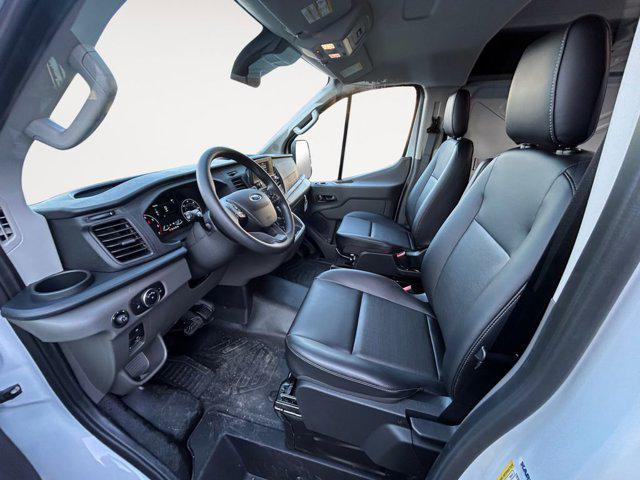 Photo of 2025 Oxford White Ford Transit-250