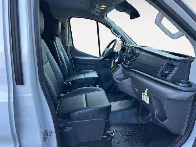 Photo of 2025 Oxford White Ford Transit-250