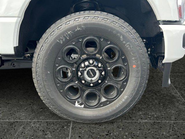 Photo of 2025 Oxford White Ford F-350