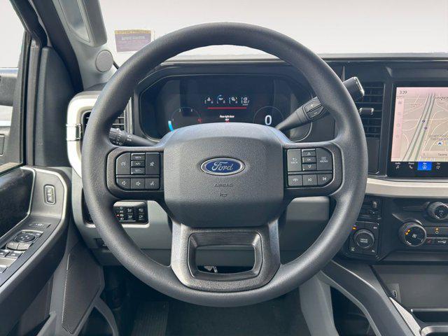 Photo of 2025 Oxford White Ford F-350