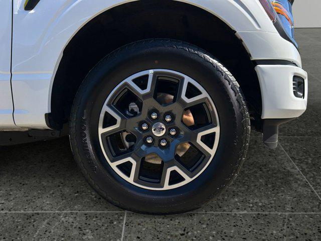 Photo of 2024 Oxford White Ford F-150