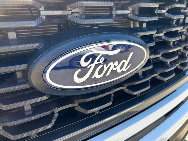 Photo of 2024 Oxford White Ford F-150