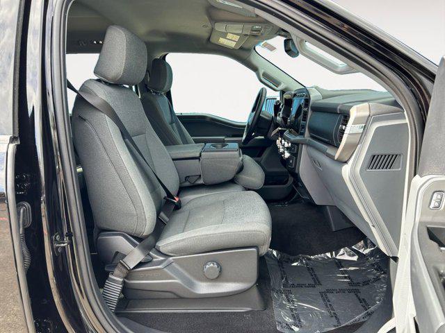 Photo of 2024 Agate Black Metallic Ford F-150