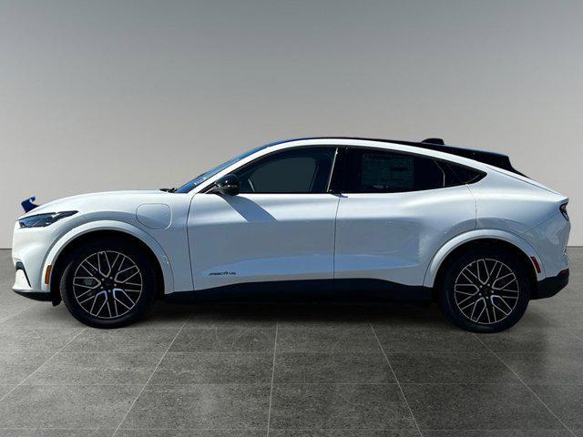Photo of 2025 Star White Metallic Tri-Coat Ford Mustang Mach-E