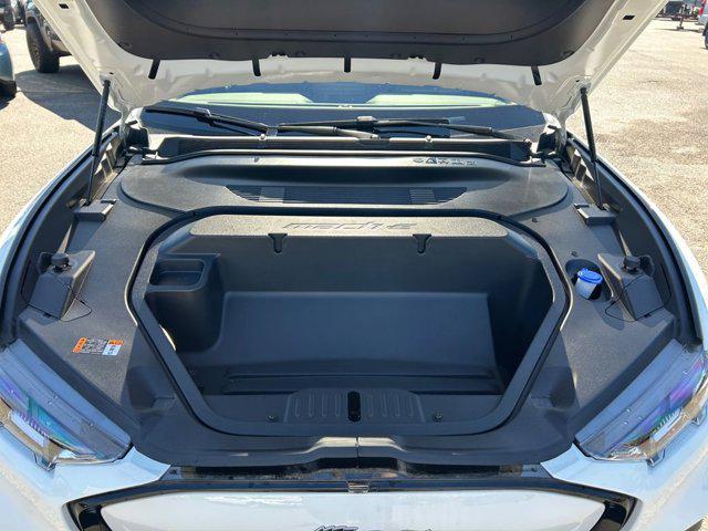 Photo of 2025 Star White Metallic Tri-Coat Ford Mustang Mach-E