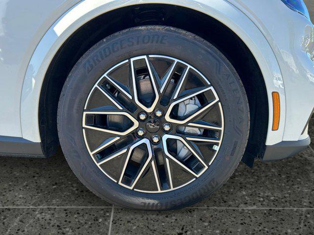 Photo of 2025 Star White Metallic Tri-Coat Ford Mustang Mach-E