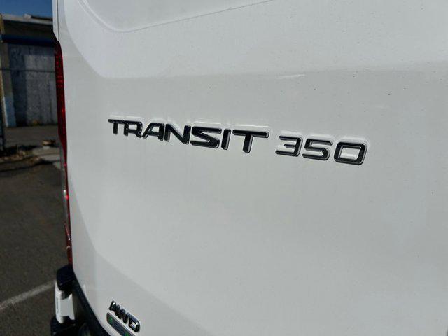Photo of 2025 Oxford White Ford Transit-350