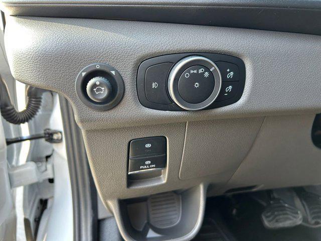 Photo of 2025 Oxford White Ford Transit-350