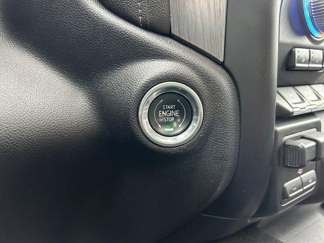 Photo of 2020 White Frost Tricoat GMC Sierra 1500