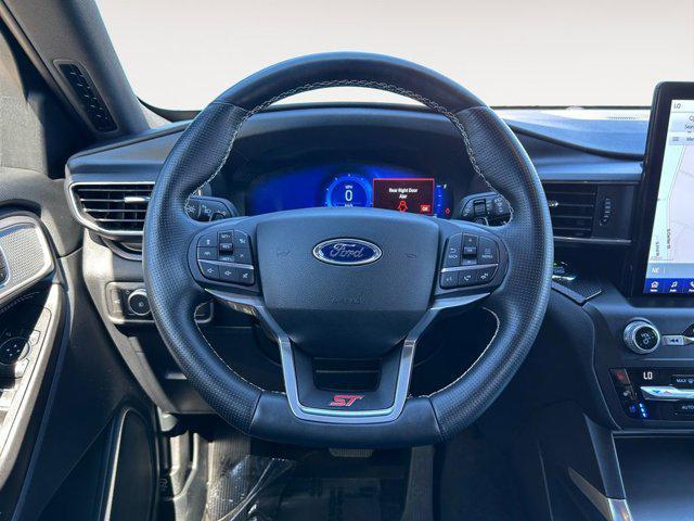Photo of 2020 Star White Metallic Tri-Coat Ford Explorer