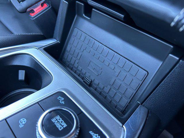 Photo of 2020 Star White Metallic Tri-Coat Ford Explorer