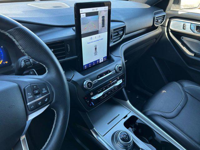 Photo of 2020 Star White Metallic Tri-Coat Ford Explorer
