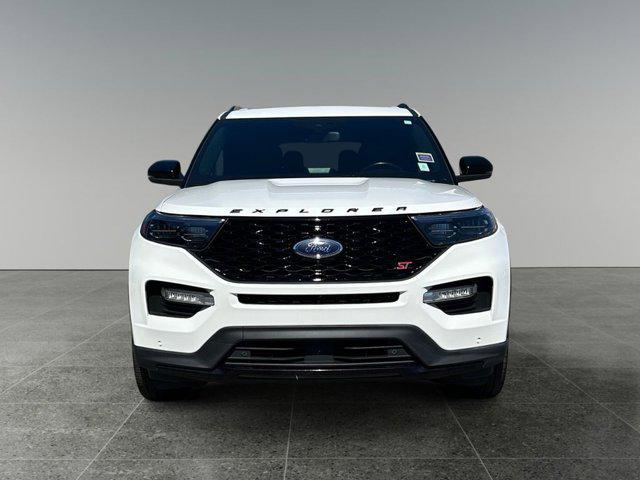 Photo of 2020 Star White Metallic Tri-Coat Ford Explorer
