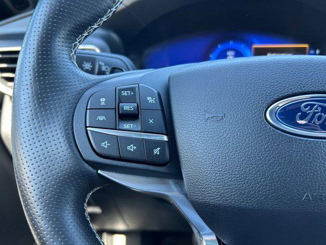 Photo of 2020 Star White Metallic Tri-Coat Ford Explorer