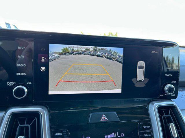 Photo of 2023 Glacial White Pearl Kia Sorento