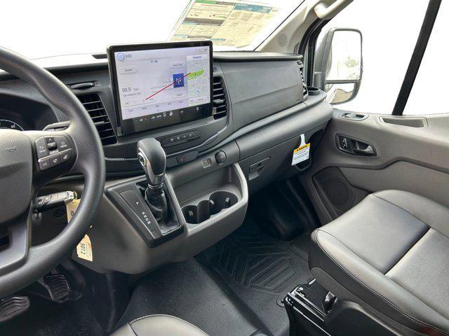 Photo of 2025 Oxford White Ford Transit-250