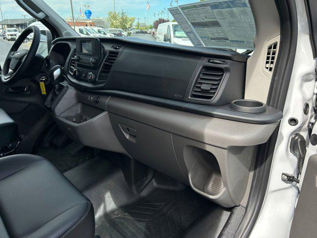 Photo of 2025 Oxford White Ford Transit-250