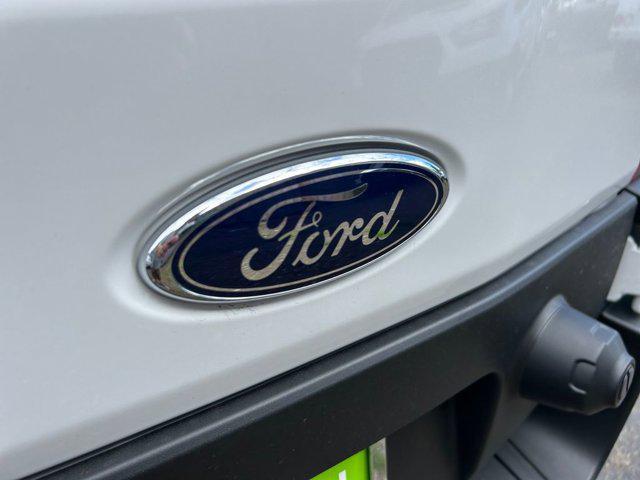 Photo of 2025 Oxford White Ford Transit-250