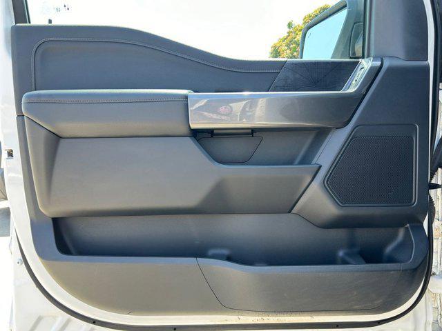Photo of 2022 Oxford White Ford F-150