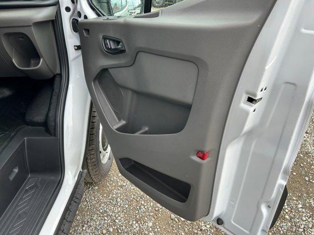Photo of 2025 Oxford White Ford Transit-250