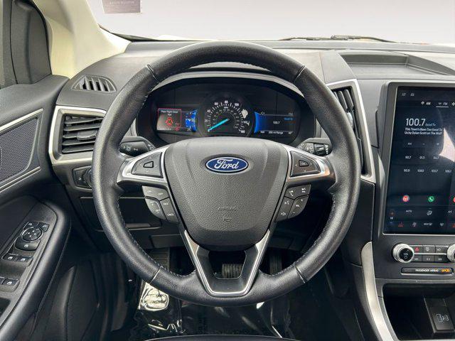 Photo of 2023 Oxford White Ford Edge
