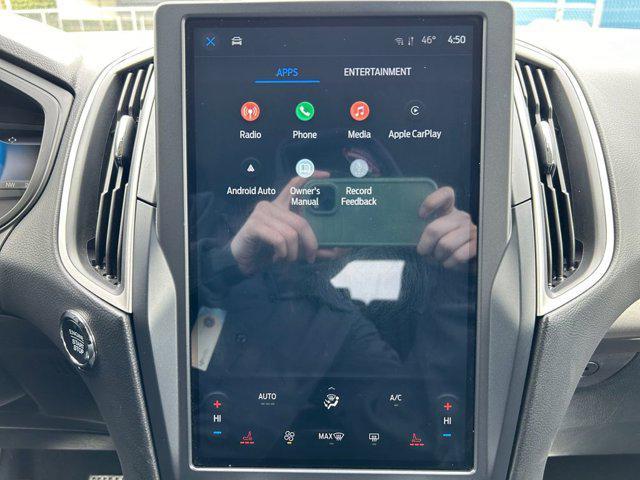 Photo of 2023 Oxford White Ford Edge