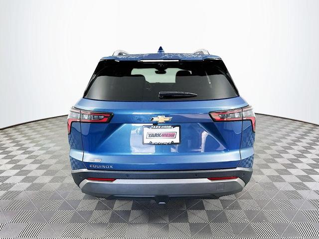 Photo of 2025 Lakeshore Blue Metallic Chevrolet Equinox