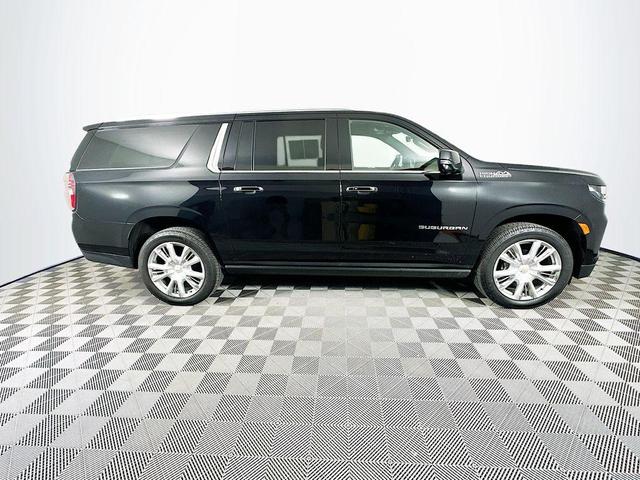 Photo of 2021 Black Chevrolet Suburban