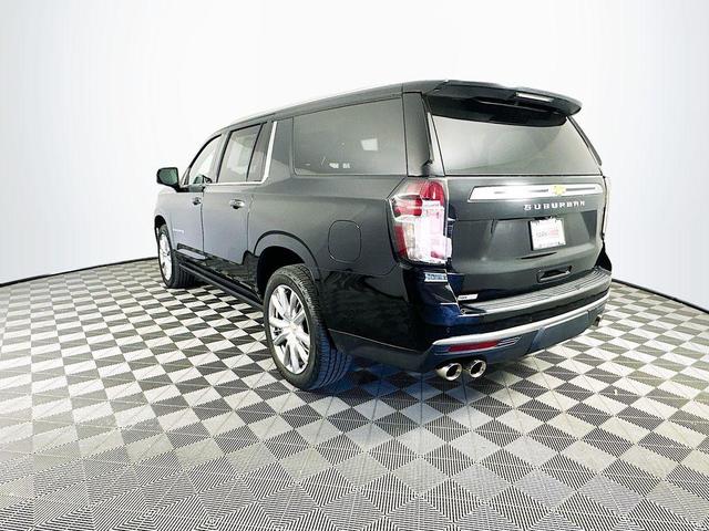 Photo of 2021 Black Chevrolet Suburban