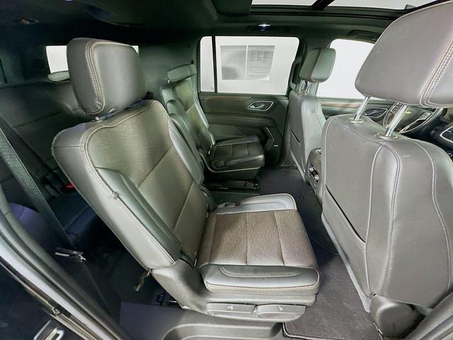 Photo of 2021 Black Chevrolet Suburban