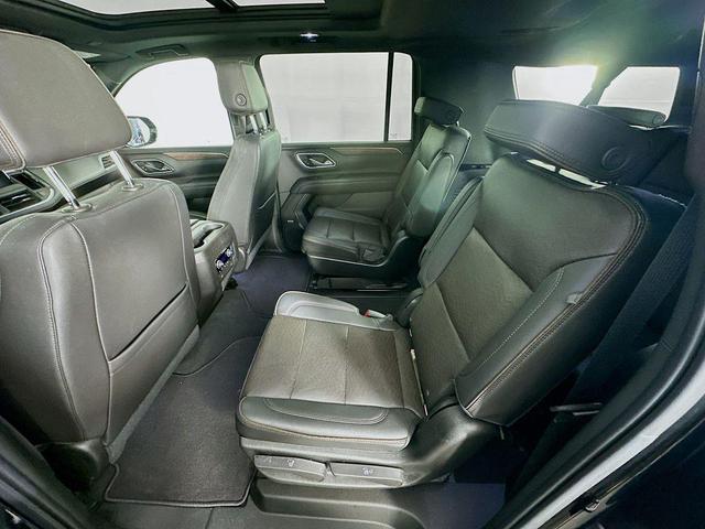 Photo of 2021 Black Chevrolet Suburban