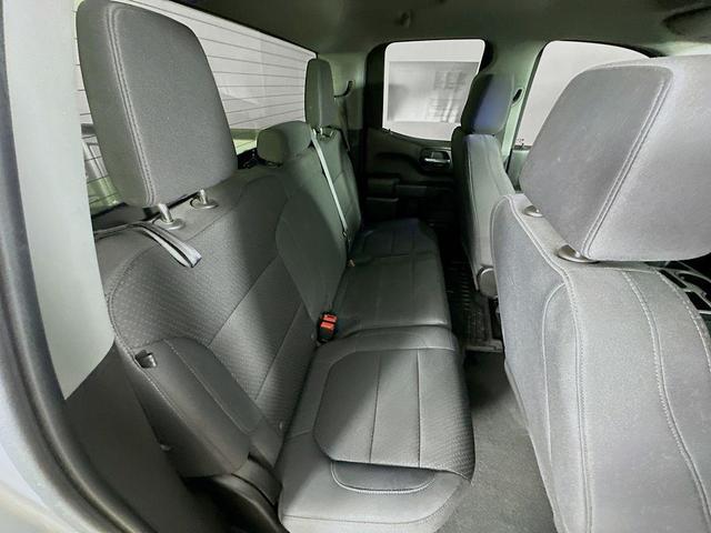 Photo of 2021 Silver Ice Metallic Chevrolet Silverado 1500