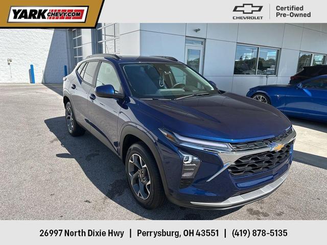 Photo of 2024 Blue Glow Metallic Chevrolet Trax