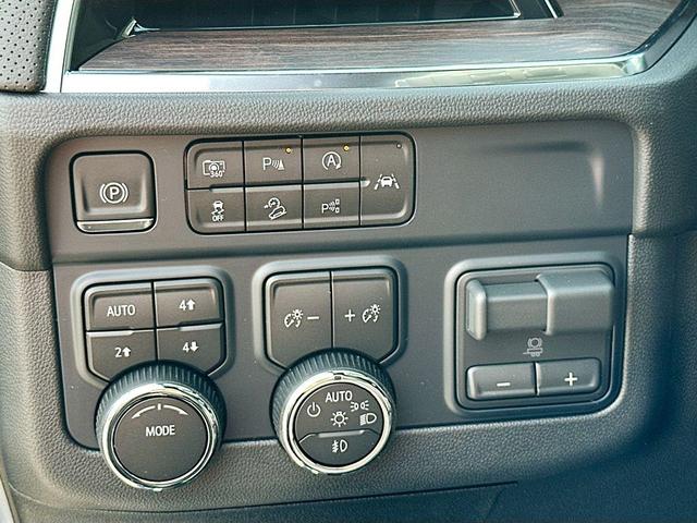 Photo of 2025 Lakeshore Blue Metallic Chevrolet Tahoe