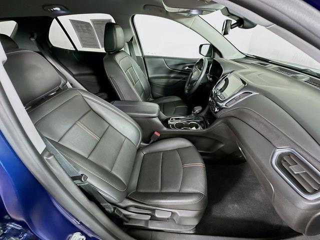 Photo of 2022 Blue Glow Metallic Chevrolet Equinox