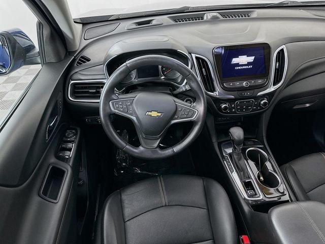 Photo of 2022 Blue Glow Metallic Chevrolet Equinox