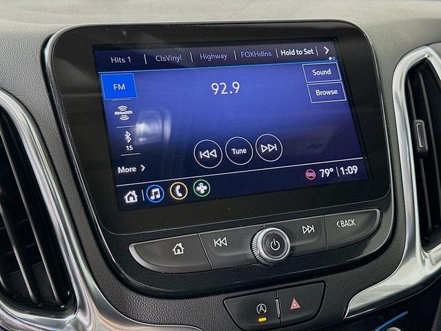 Photo of 2022 Blue Glow Metallic Chevrolet Equinox