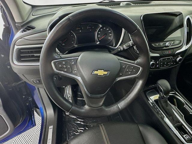 Photo of 2022 Blue Glow Metallic Chevrolet Equinox