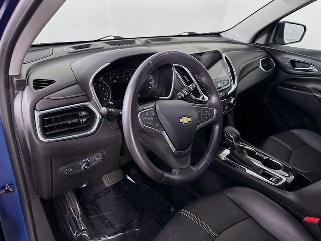 Photo of 2022 Blue Glow Metallic Chevrolet Equinox