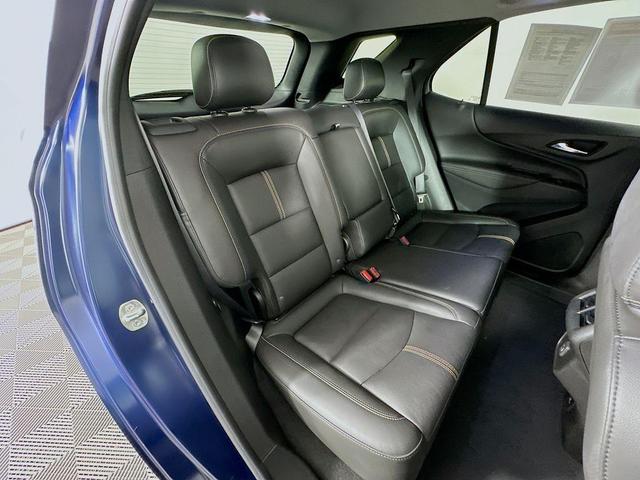 Photo of 2022 Blue Glow Metallic Chevrolet Equinox