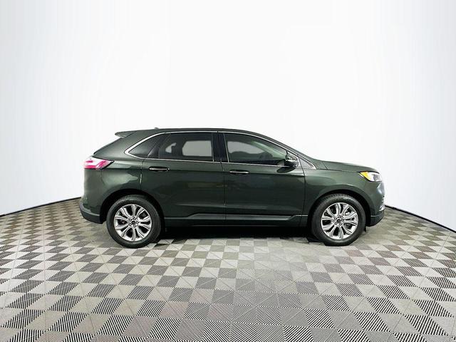 Photo of 2024 Forged Green Metallic Ford Edge