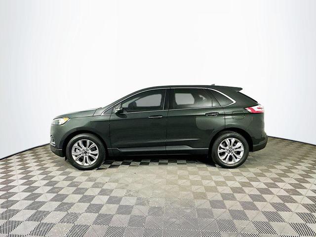 Photo of 2024 Forged Green Metallic Ford Edge