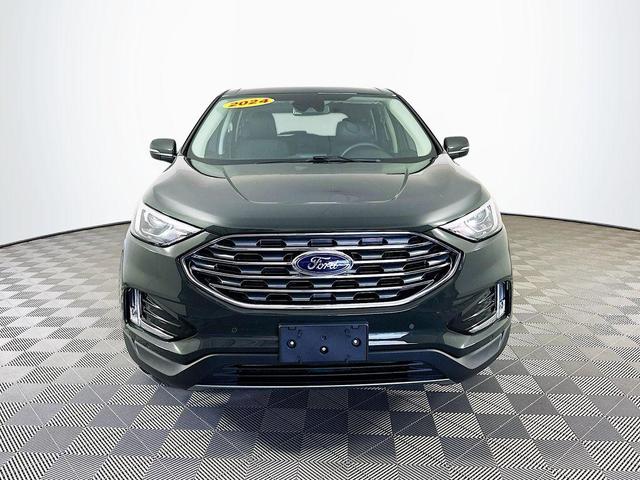 Photo of 2024 Forged Green Metallic Ford Edge