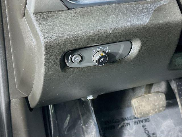 Photo of 2023 Mosaic Black Metallic Chevrolet Traverse