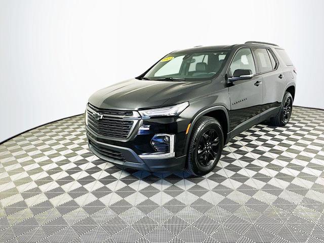 Photo of 2023 Mosaic Black Metallic Chevrolet Traverse