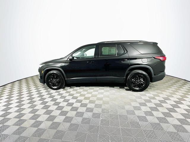 Photo of 2023 Mosaic Black Metallic Chevrolet Traverse