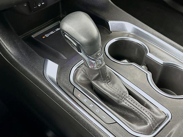 Photo of 2023 Mosaic Black Metallic Chevrolet Traverse